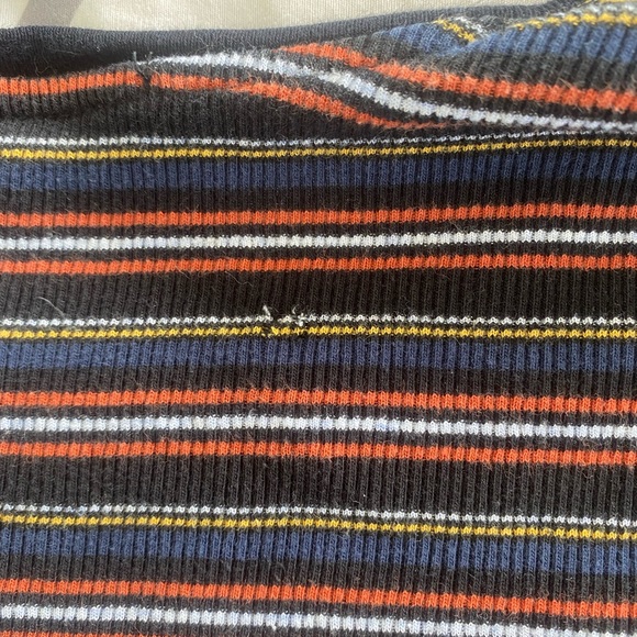 Brandy Melville long sleeve top - Picture 4 of 4